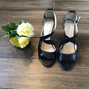 🥰- Nine West Pumps